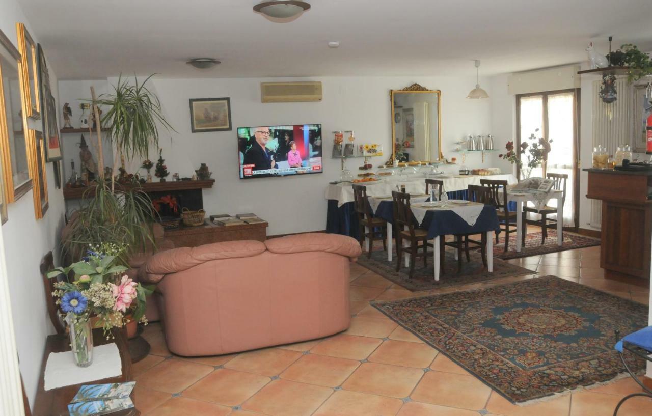 La Casa Di Luna San Benedetto del Tronto Buitenkant foto